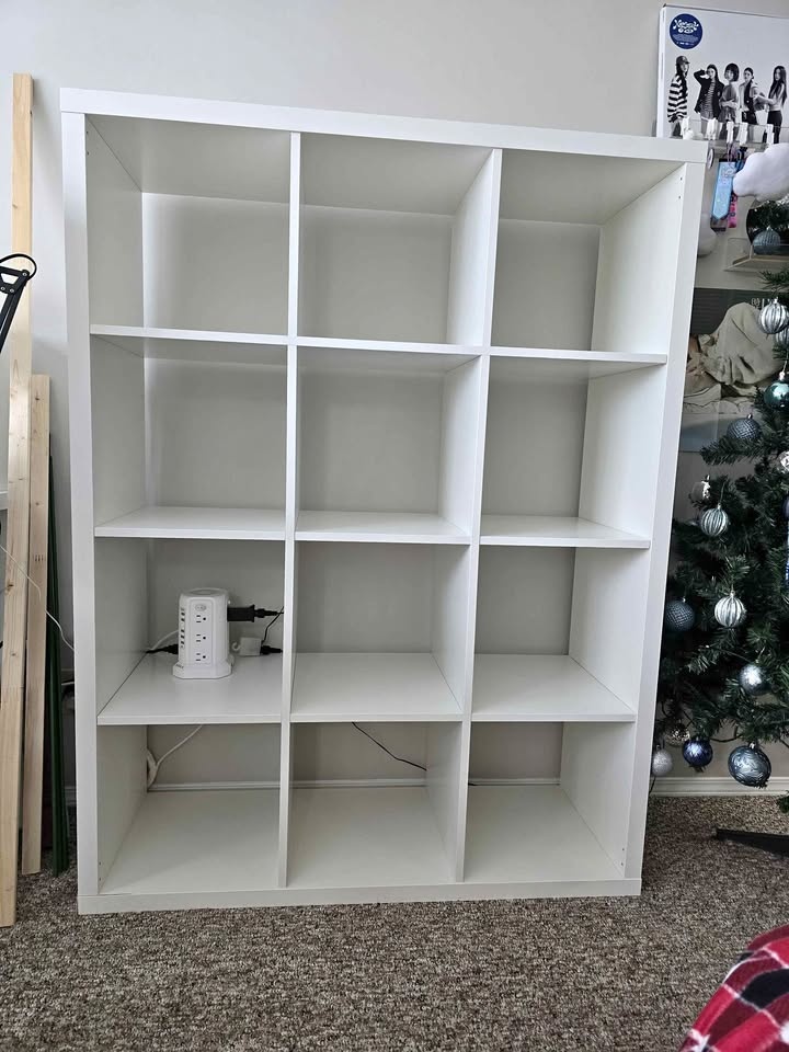 ✨️IKEA KALLAX✨️ 12 SHELFS WHITE