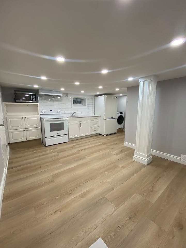 1 Bed 1 Bath Apartment - photo 2