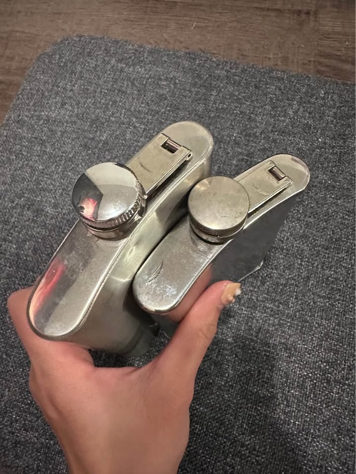 Two hip flasks - photo 3