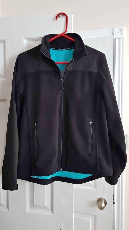 Women's Size Medium Wind River Light Weight Black Jacket