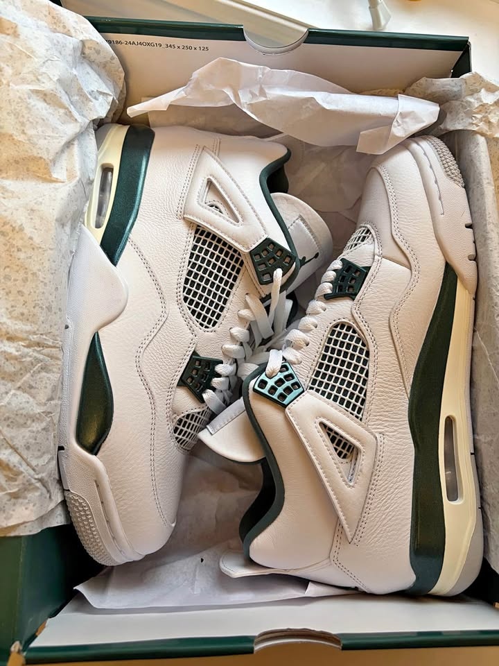 Brand New Jordan 4 Oxidized Green Size 10