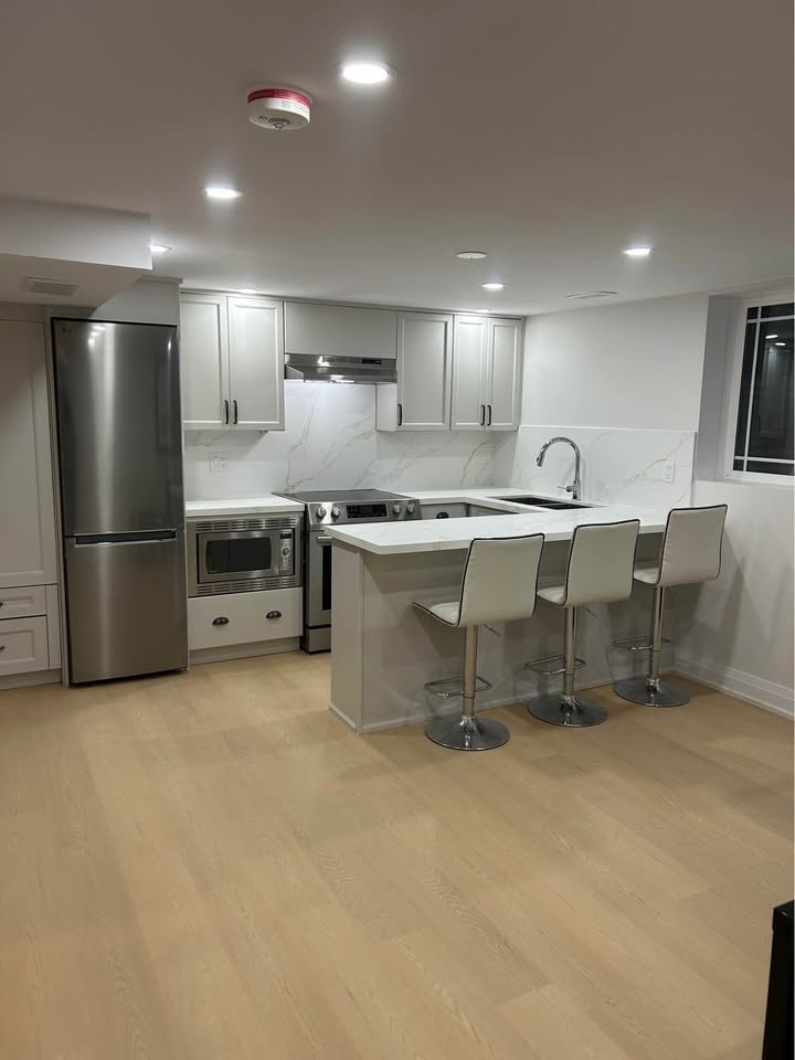 1 Bed 1 Bath - Apartment - photo 5