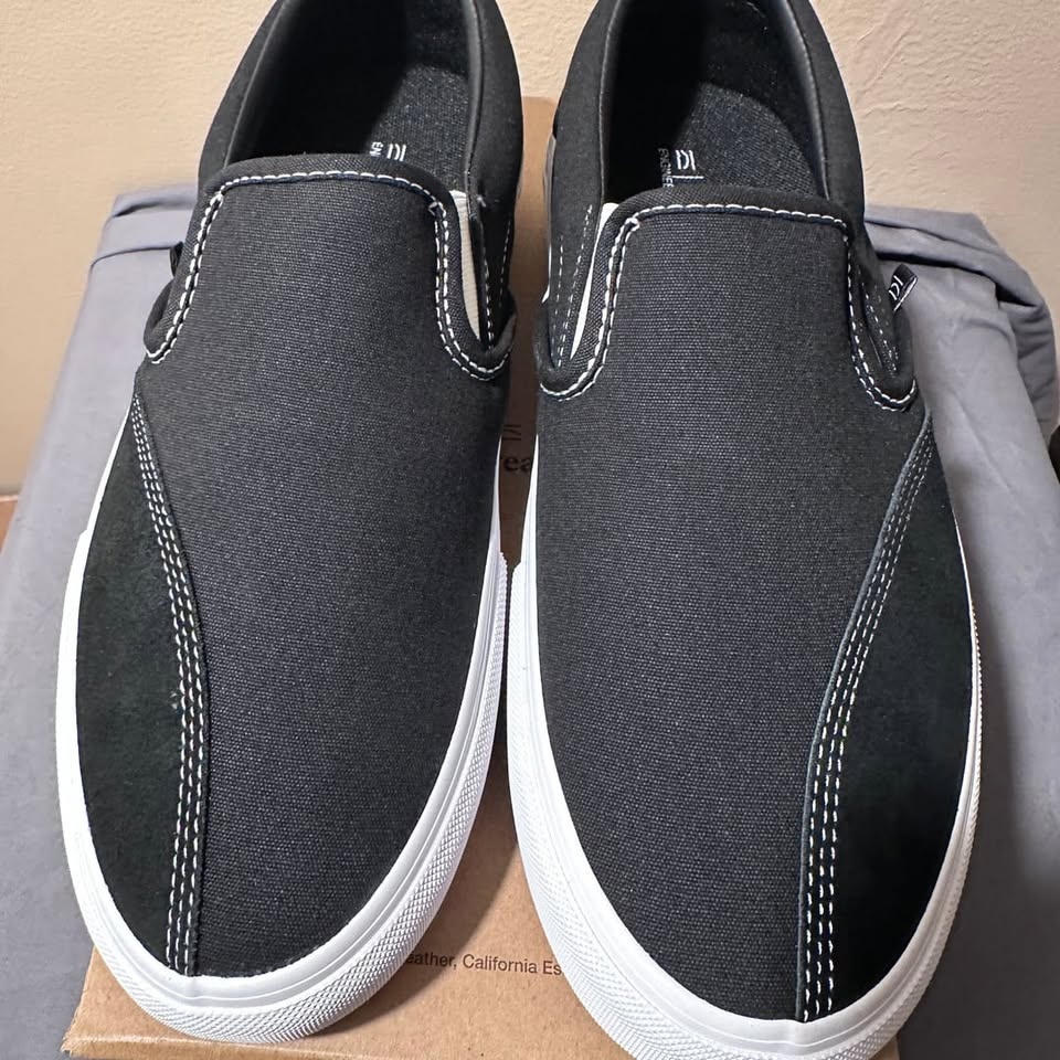 Clearweather DODDS shoes size 8.5M