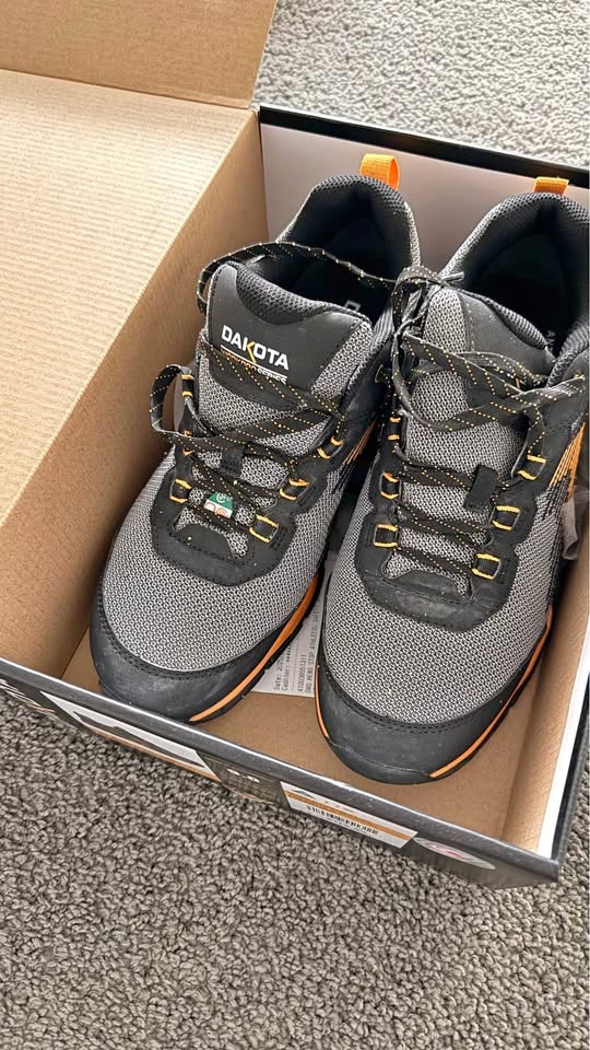 Safety shoes