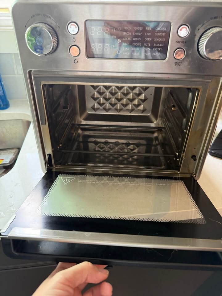 Air fryer - photo 2