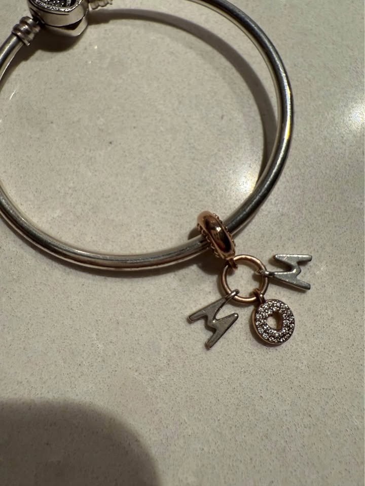 Pandora Bracelet with Mom Charm - photo 2