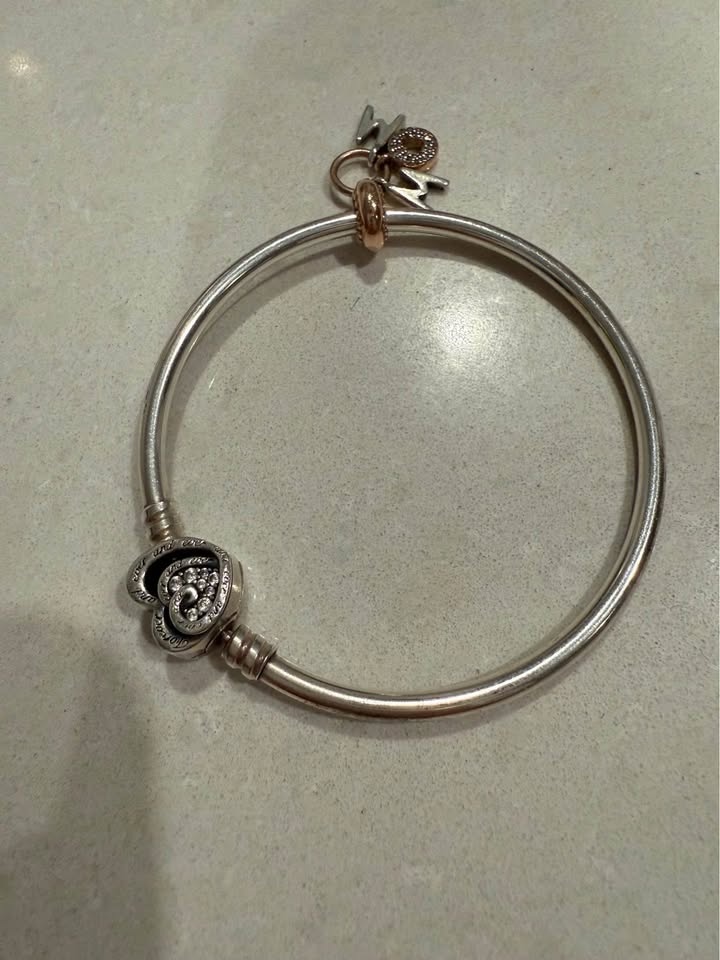 Pandora Bracelet with Mom Charm - photo 5