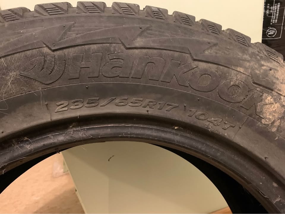 Hankook iPike Studded Winter Tire 235/65R17 104T in Good Conditi - photo 5