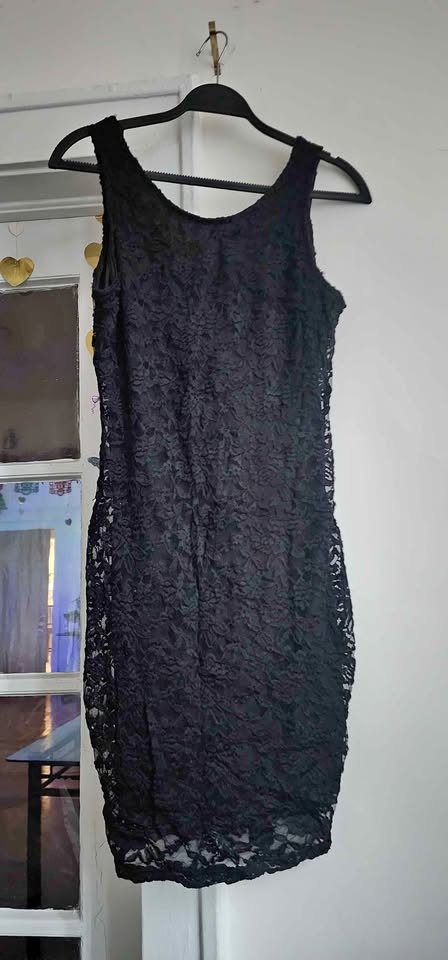 Women's little black dress