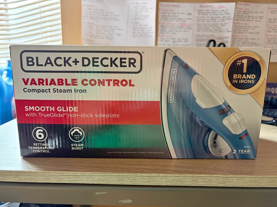 BLACK+DECKER Steam Iron