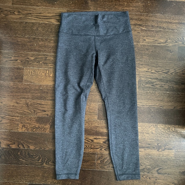 NEW Lululemon Heathered Black/Gray Leggings - Size 10