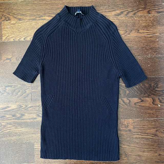 Aquascutum Black Ribbed Knit short sleeve jersey top-Med/Large