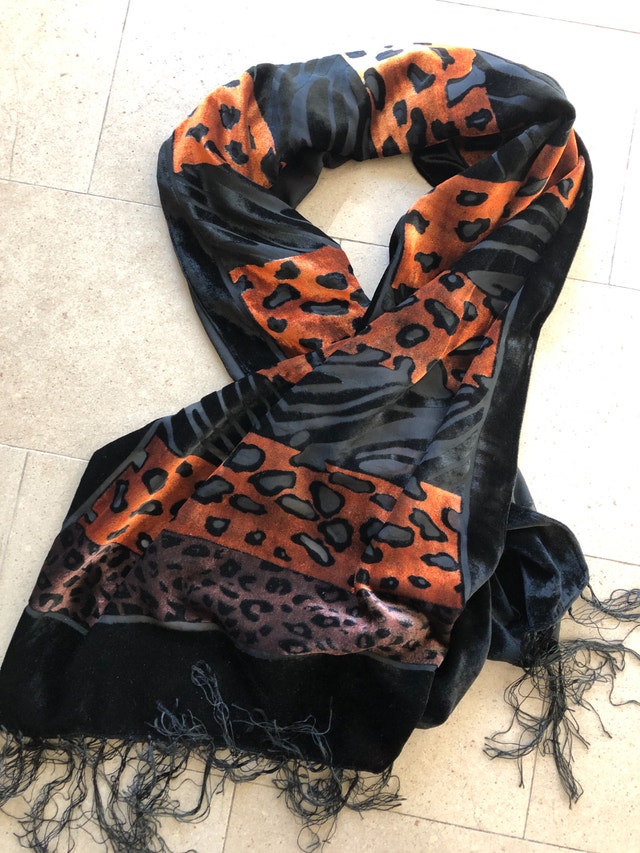 Gorgeous leopard and tiger print Black velvet and sheer scarf