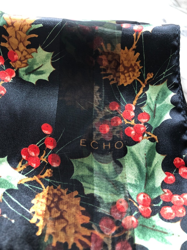 ECHO Mistletoe silk-like scarf. Christmas holiday theme. NEW - photo 2