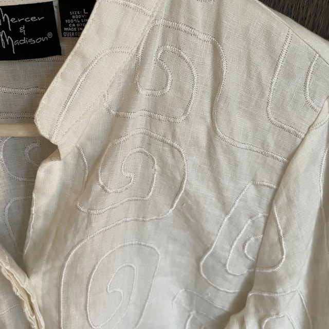 White 100% linen shirt embroidered detail-Sz. Large NEW (no tag) - photo 2