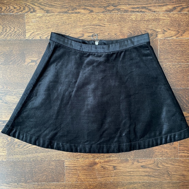 Free People Black Velvet Zip Mini Skirt. Size 4 - Like New - photo 4
