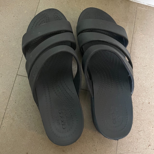Crocs Black Getaway Strappy Sandals-Size 8 Wide - photo 3