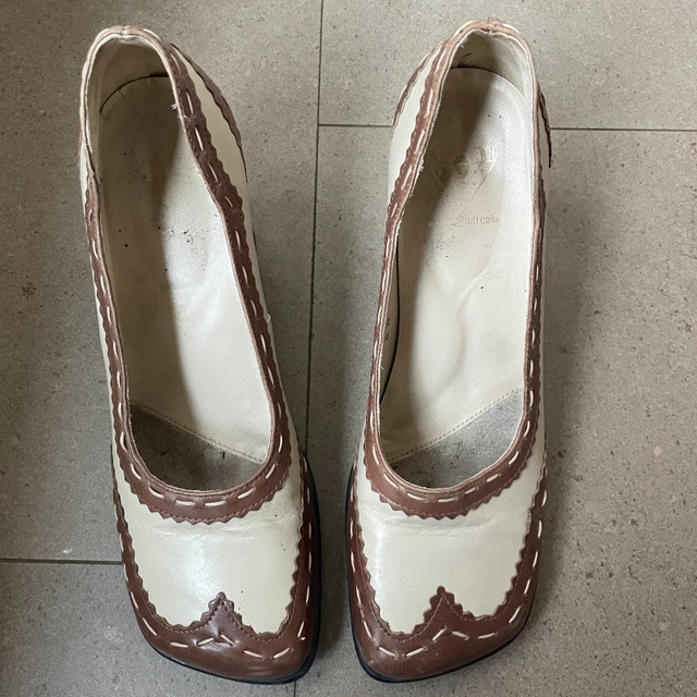 John Fluevog Kristin Heart Heel Tan/Brown Shoes-Size 8.5
