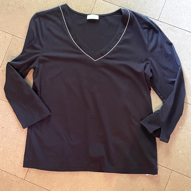 Gerry Weber Woman's Vneck jersey top - Size 8