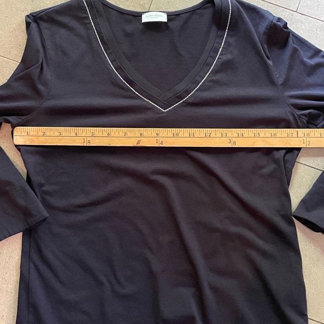 Gerry Weber Woman's Vneck jersey top - Size 8 - photo 3