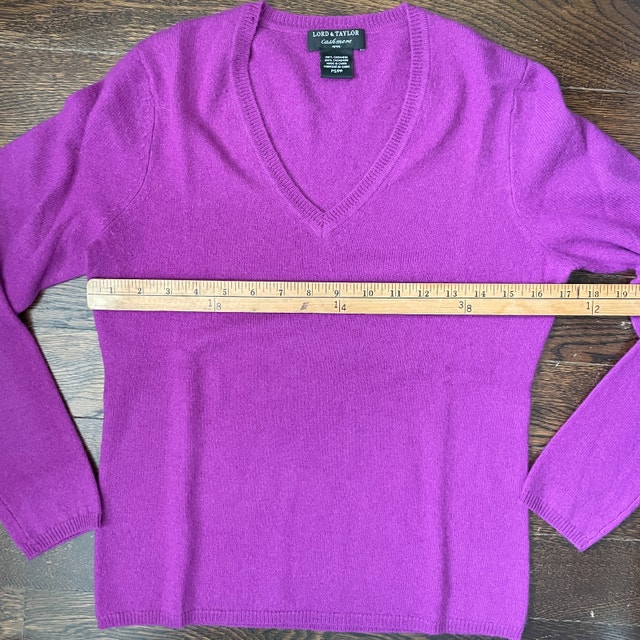 Lord & Taylor purple 100% Cashmere Sweater-Size Small Petite - photo 4