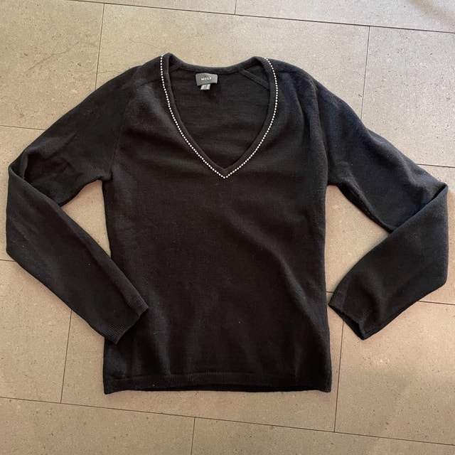 Mexx V-neck women's Sweater-rhinestone detail Lambswool blend-XS