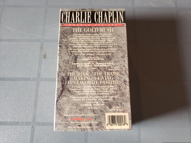 CHARLIE CHAPLIN 1915-16 THE GOLD RUSH, THE RINK, THE TRAMP BNIB - photo 3