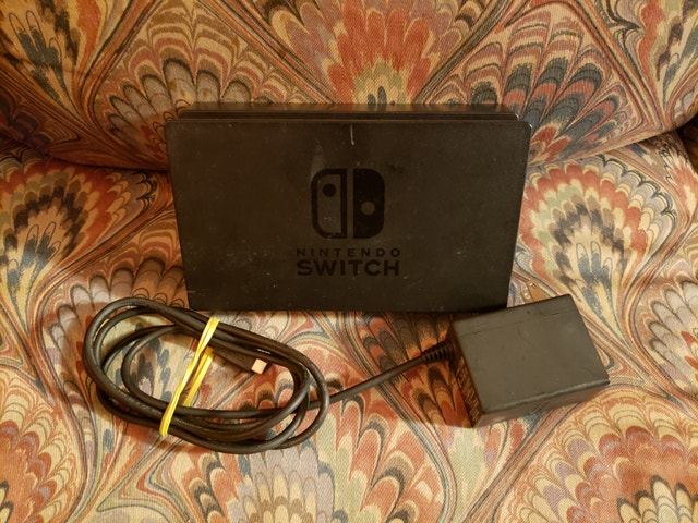 Nintendo Switch Dock with power adapter - photo 4