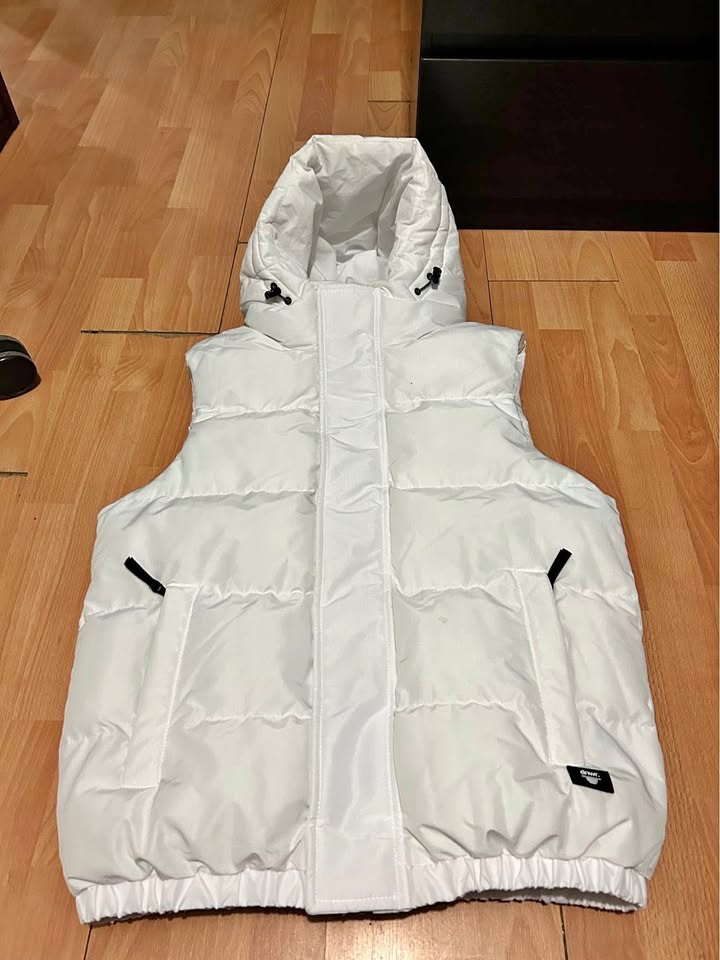 Zara puffer vest with hood