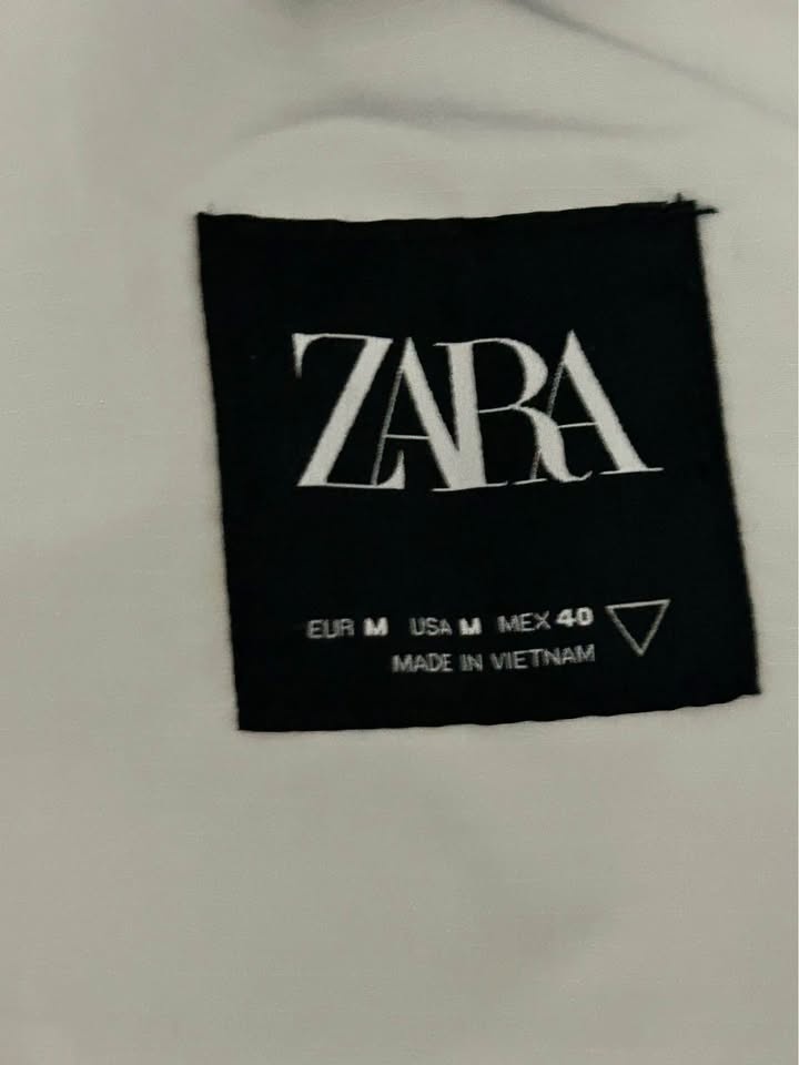 Zara puffer vest with hood - photo 2