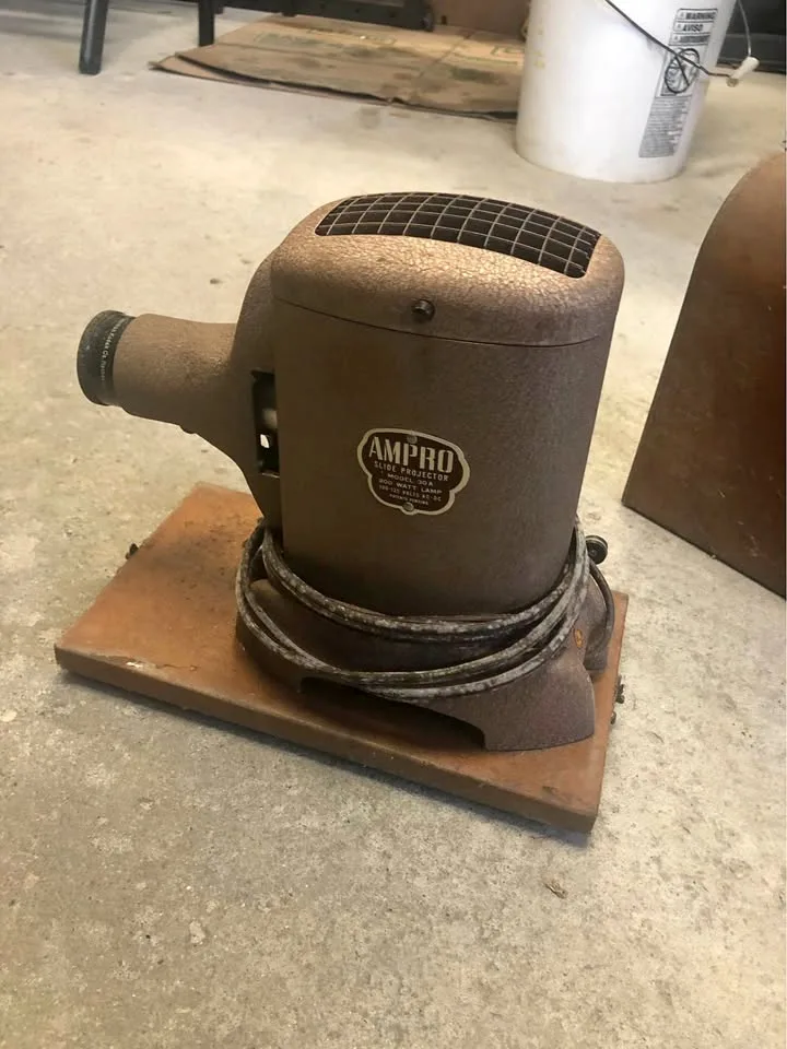AMPRO Dual Slide Projector Model 30 D with Case thumbnail