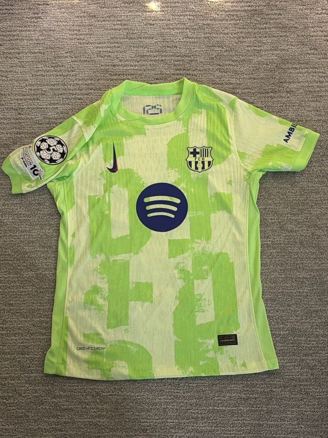 Barcelona Lamine Yamal Jersey