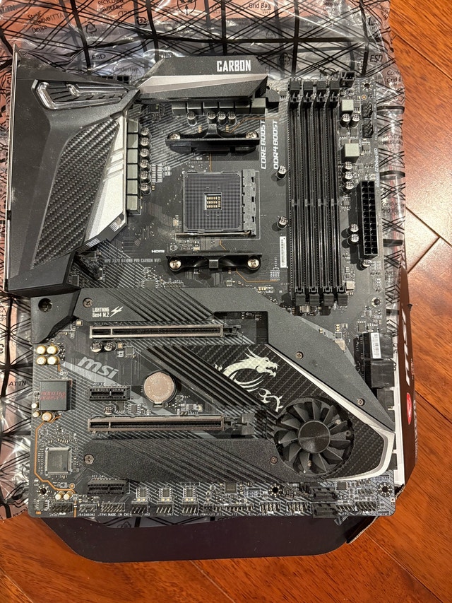 MSI X570 Gaming Pro Carbon Wifi Motherboard - photo 2