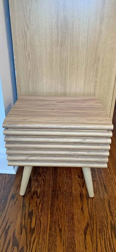 Structube side table