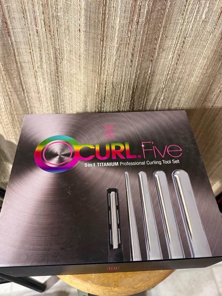 Brand new curling iron with different sizes last long - photo 3
