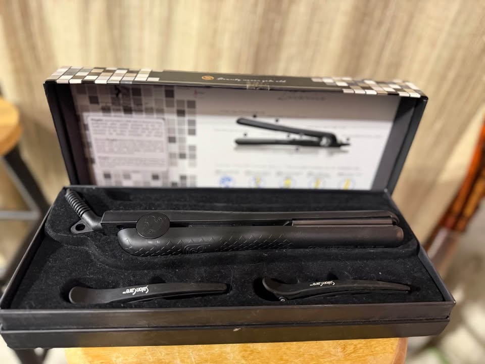 Brand new flat iron - photo 2