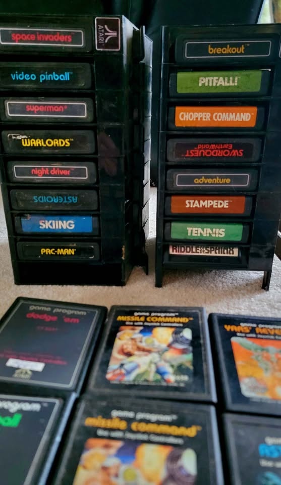 Atari 2600 Console, Games Bundle and Controllers - photo 3