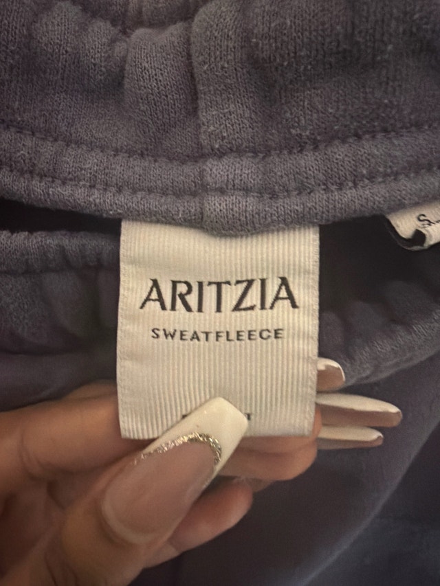 Aritzia Cargo Sweatpants - photo 2