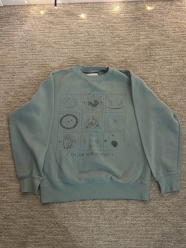 Sweatshirt