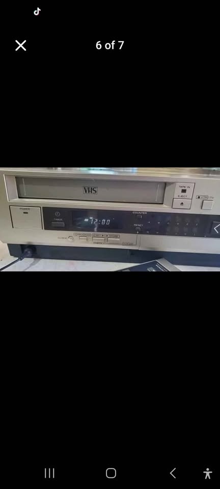 VHS MOVIES 2 VHS PLAYERS - photo 2