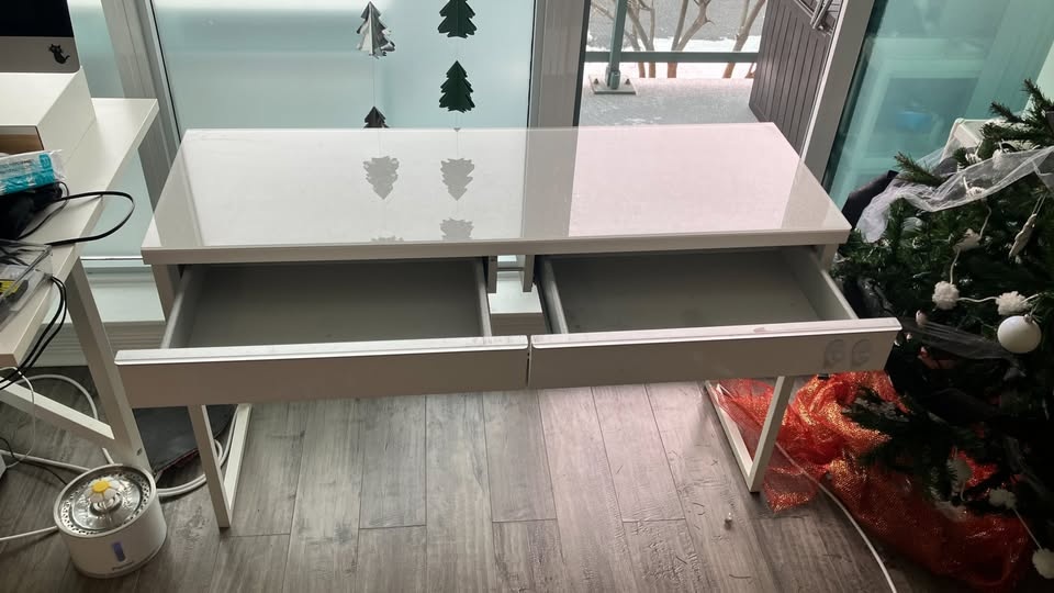 Nice Sturdy White Desk Glass cover - photo 2