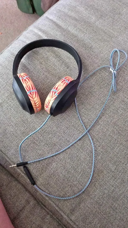 Wired Kids Headphones for School thumbnail
