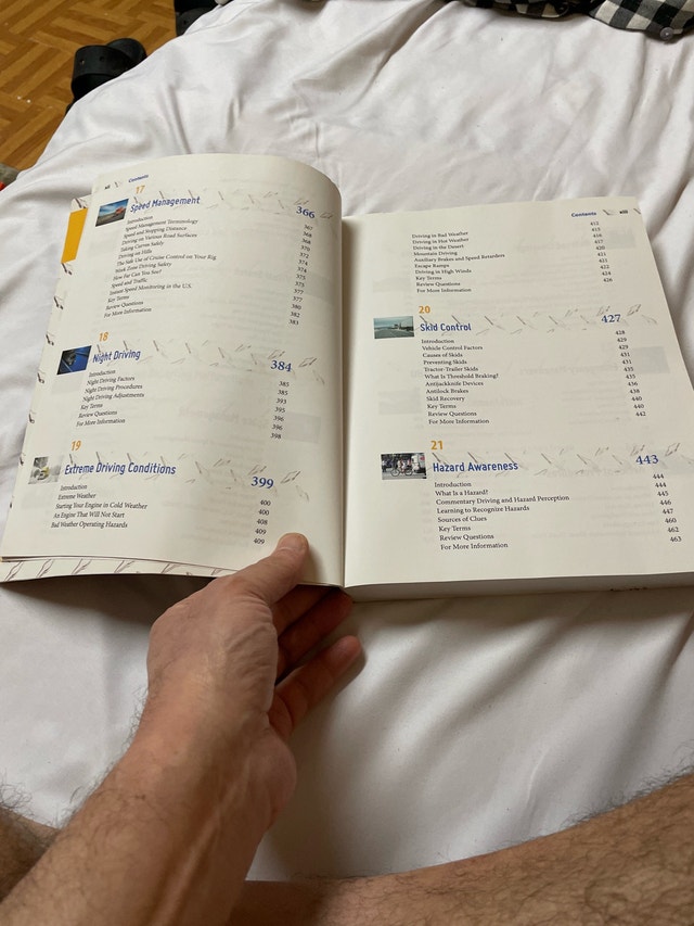 MTO bus and truck books - photo 5