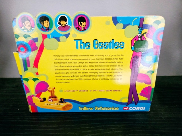 Corgi The Beatles Yellow Submarine 1999 die cast, never opened - photo 5