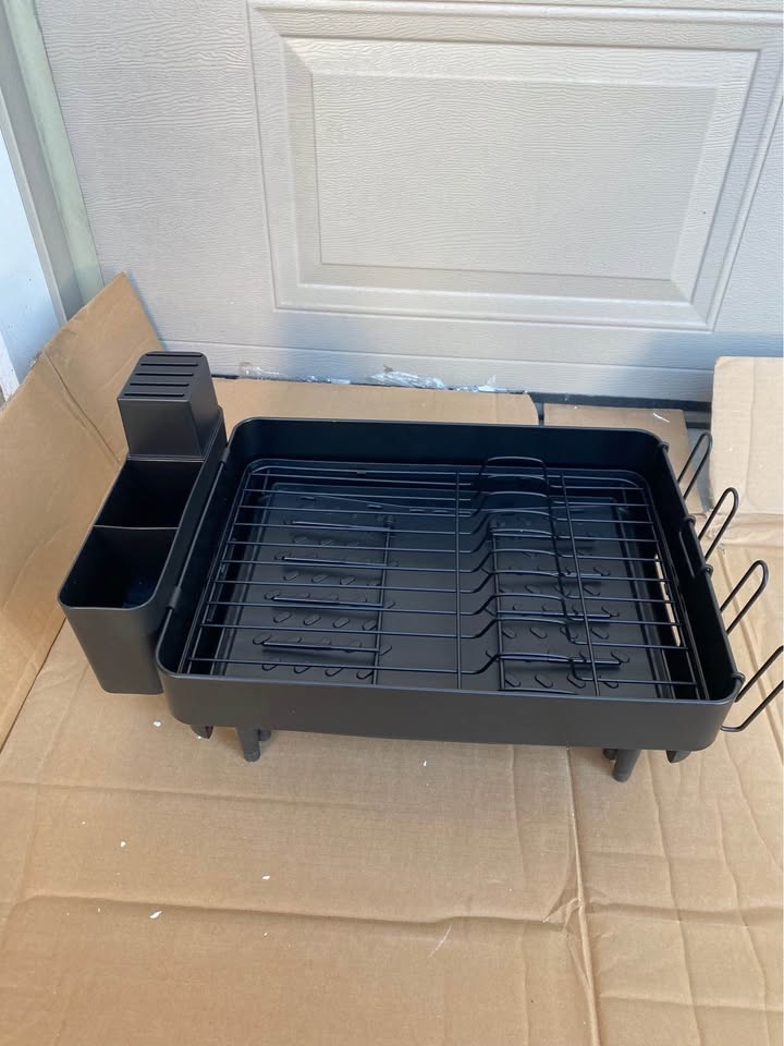 Brand New SONGMICS Expandable Dish Drying Rack - photo 2