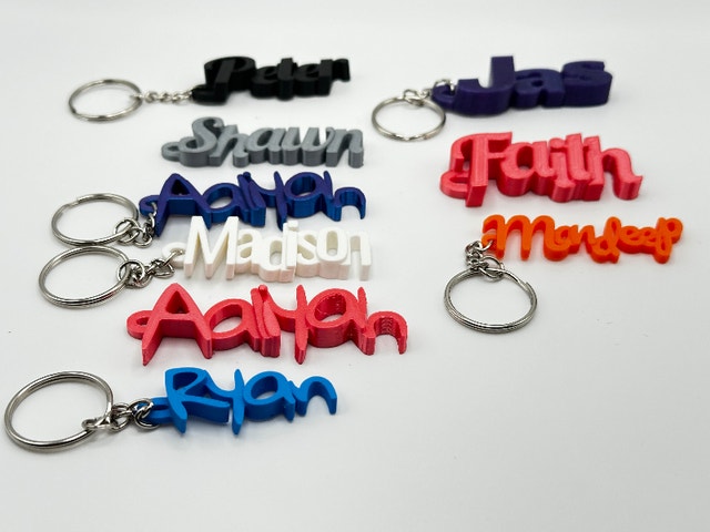 Custom 3D printed name keychain - photo 3