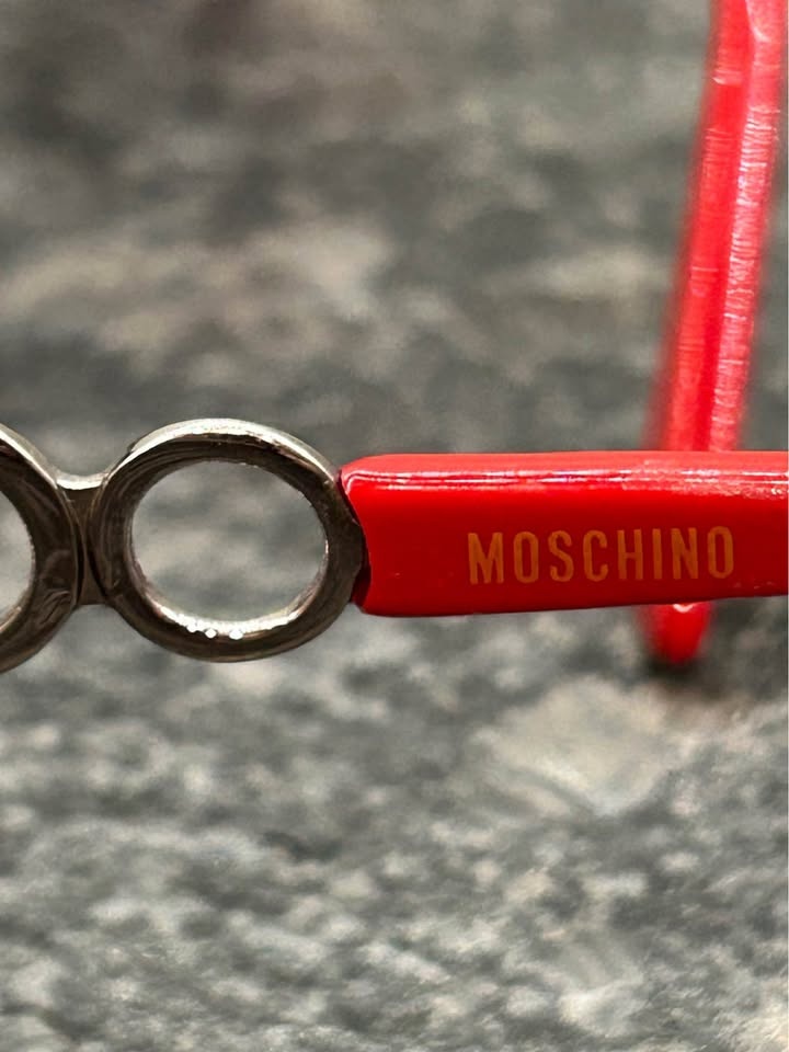 Vintage red Moschino M 3708-S sunglasses GIFT - photo 2