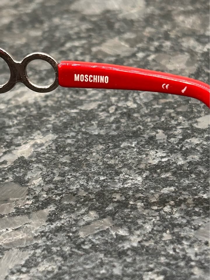 Vintage red Moschino M 3708-S sunglasses GIFT - photo 3