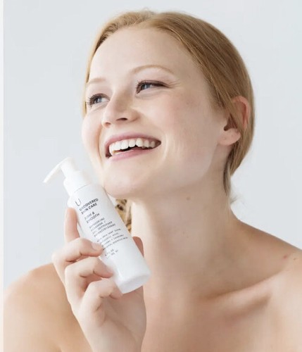 Pure Romance Uncovered Skin Care Refreshing Cleanser - photo 4
