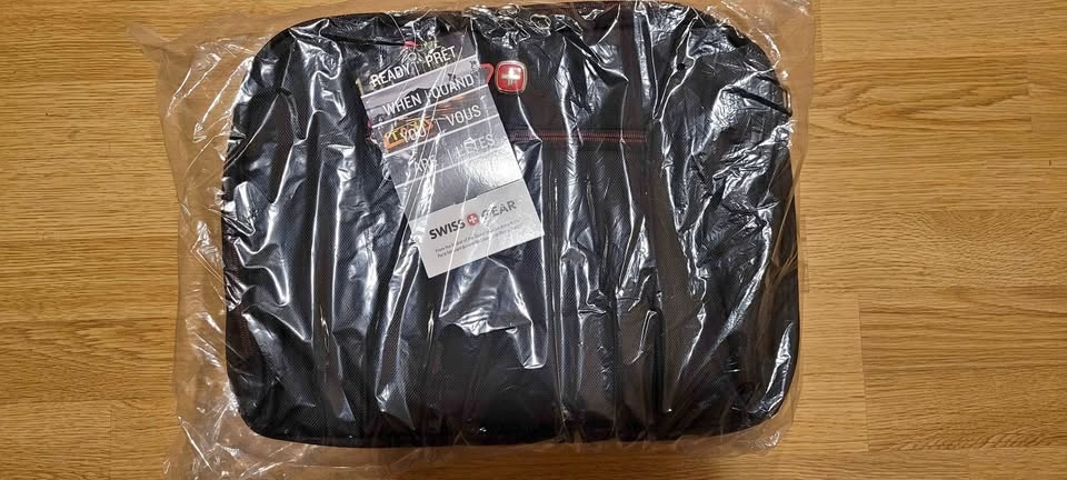 New SwissGear laptop bag – (Sealed)